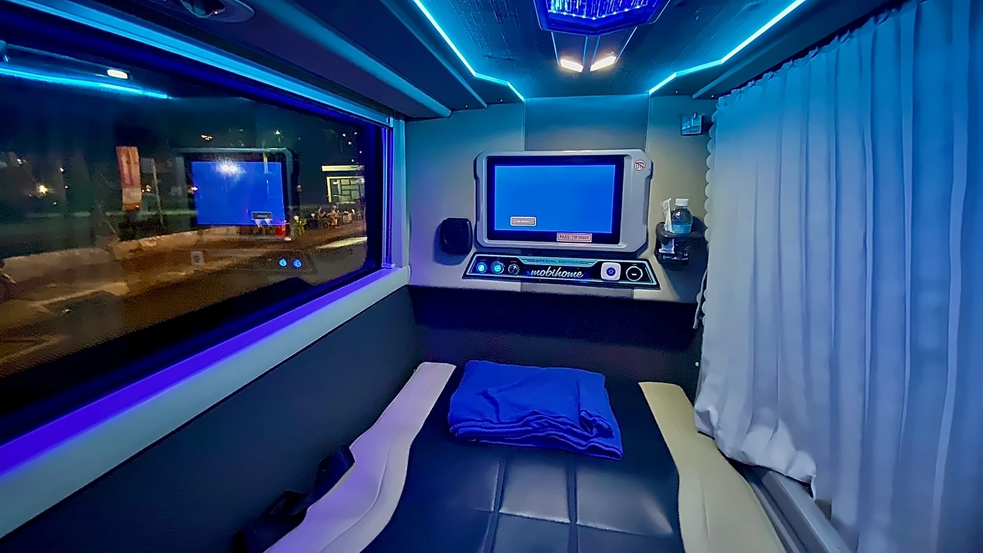Transfer from Nha Trang to Mui Ne | Limousine